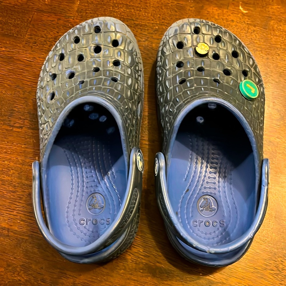 Crocs size 1